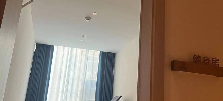 戴丁连锁酒店(武汉万象城取水楼地铁站店)图片
