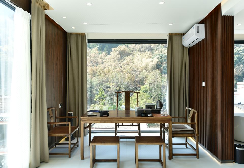 Lanting  Hotel Hotel Overview