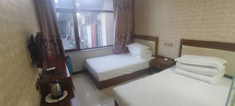 定兴容泉旅馆图片