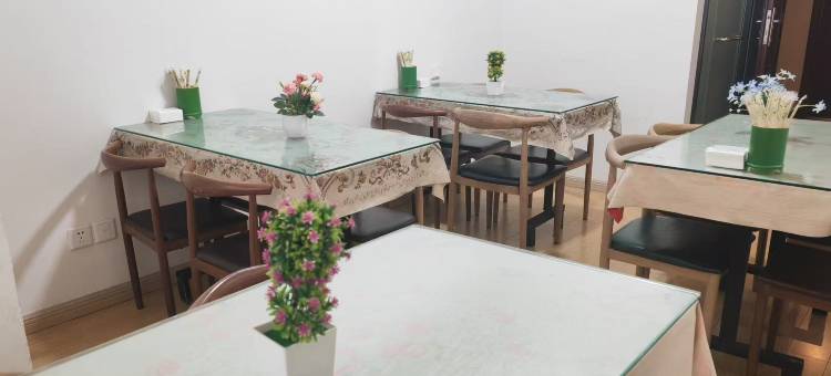 如家UP华驿智旅酒店(重庆大学城微电园地铁站店)图片