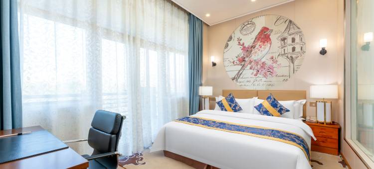 若寓度假酒店(泰安老街爱琴海购物公园店)图片