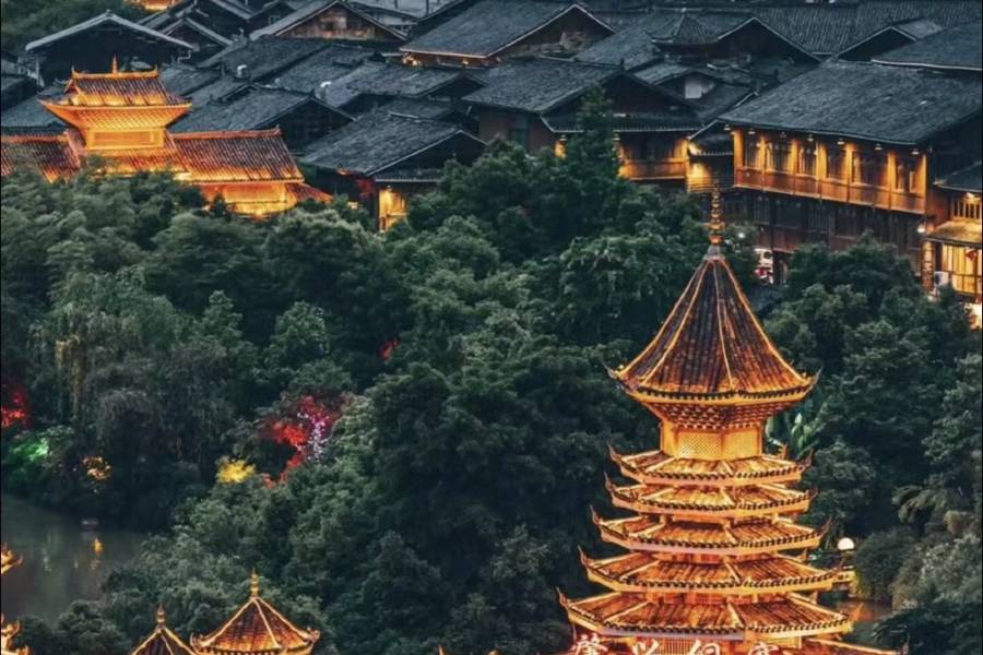 肇興壹號·Holy|360°露台落日觀寨奢品設計師美墅(肇興侗寨店)