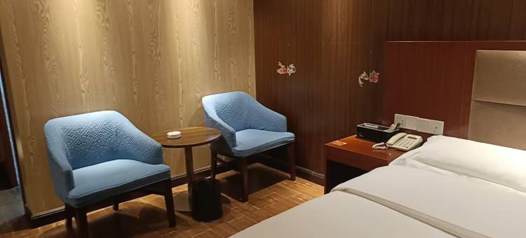 龙鑫酒店(湖南民族职业学院店)图片