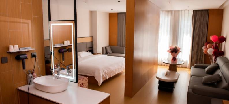 大连外滩假日宾馆(普兰店万达广场店)图片