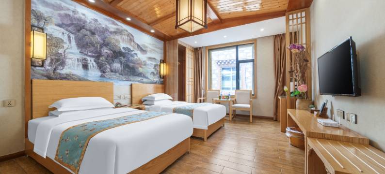 四姑娘山圣地映像酒店图片