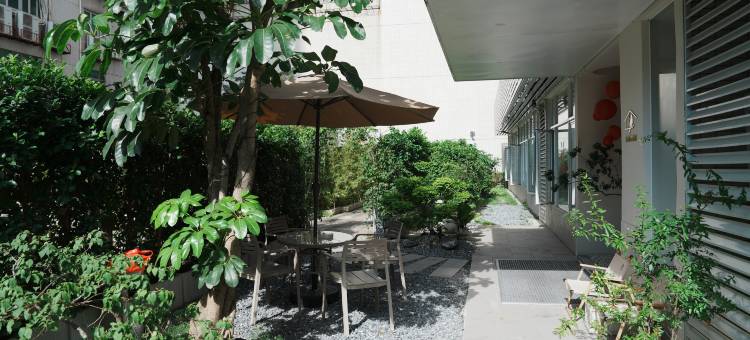 柏栖·侘寂美学民宿(万象城龙眼南路美食街店)图片