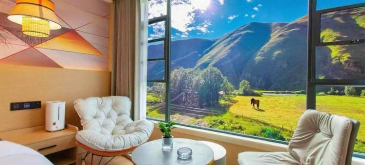 唐东塔尔｜ MOUNTAIN·VIEW·Scenery 山野度假酒店(新都桥店)图片