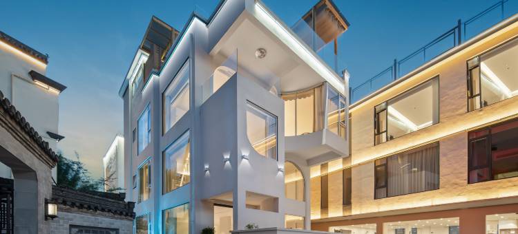 花筑·明月溪客·恒温泳池·山野溯溪度假民宿(月亮湾景区店)图片