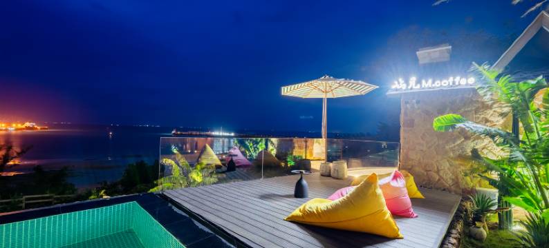 涠洲岛屿见悬崖泳池海景民宿图片