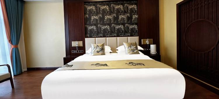 理塘峰行驿酒店图片