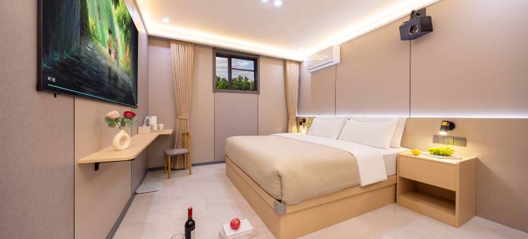 依方筱苑民宿(清明上河园西司夜市店)图片