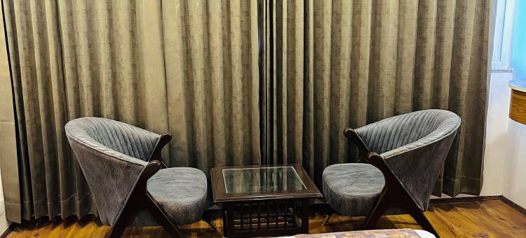 天际线酒店，马拉里- 步行至购物街，中央供暖(Hotel Skyline Manali Walking to Mall Road Centrally Heated)图片