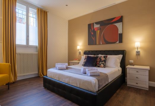 L&K Prestige House With Parking - Sant'Orsola Hotel Overview