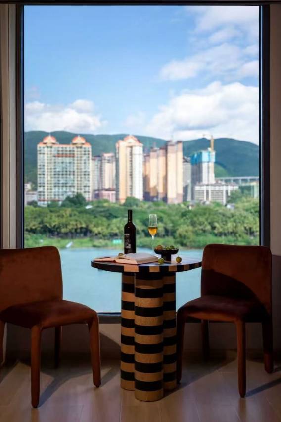 云隐·日出江景酒店(西双版纳景洪澜沧江滨江大道店)图片