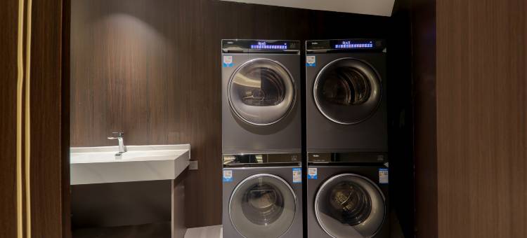 宋风•亚果酒店(开封清明上河园鼓楼广场店)图片