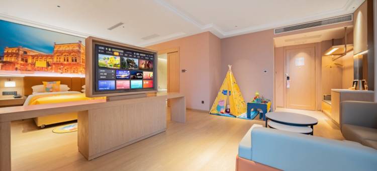 维也纳酒店(汽博中心金童路地铁站店)图片