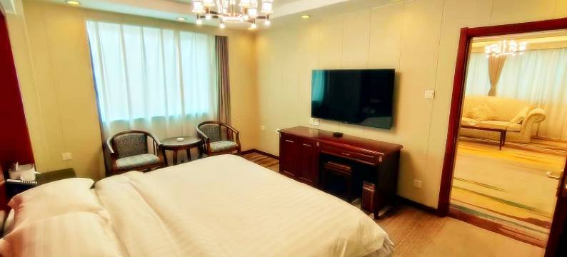 哈尔滨昆仑大酒店(中央大街哈尔滨火车站店)图片