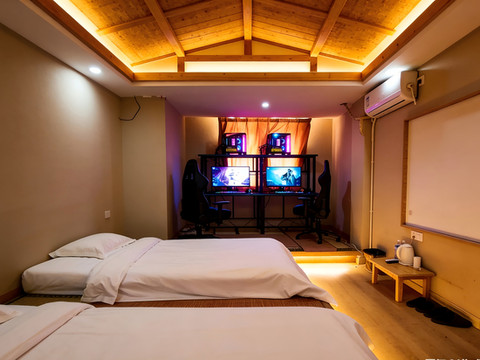 竞族电竞酒店(亳州涡阳中学店)