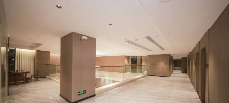 艺高酒店(东莞厚街陈屋地铁站店)图片