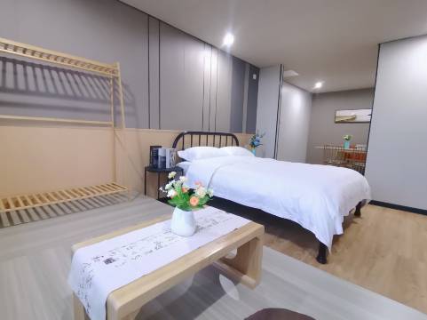 星途拾间小院(中山竹苑店)