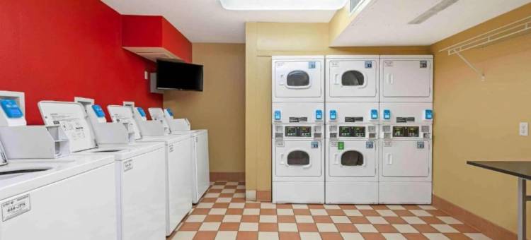 Motel 6 明尼阿波利斯机场伊根北酒店(Motel 6 Minneapolis Airport Eagan North MN)图片