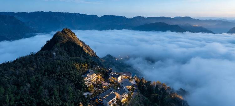 青云·仙庐山巅峰酒店图片
