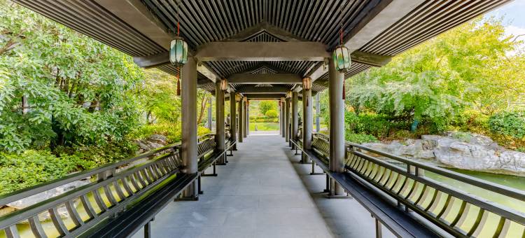 镇江句容朗月星辰酒店(宝华山风景区店)图片