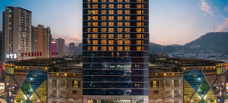 达州渠县賨人里财富中心亚斯酒店图片
