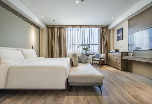 Yangjiang Jiangcheng Junyi Square Atour X HotelHotel Overview