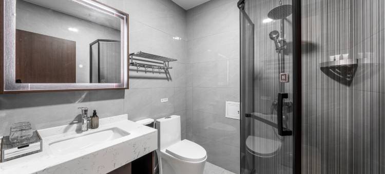 云上四季尚品酒店(曲靖火车站店)图片