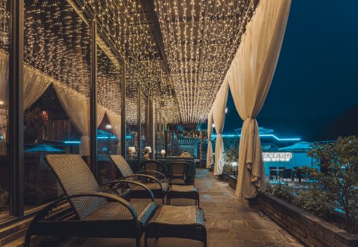 Qingshe Inn Hotel Overview