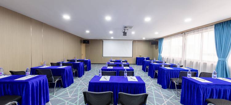 潮漫酒店(江门五邑大学三十三墟街店)图片