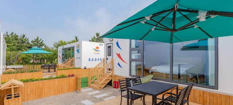 易居房车民宿(第三海水浴场店)图片