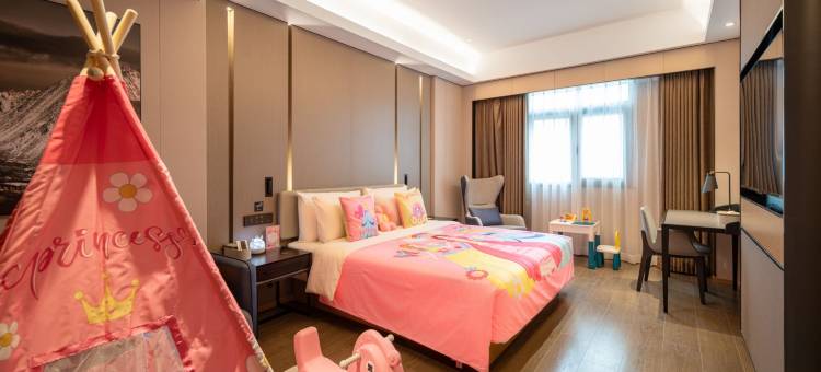 深圳罗湖口岸万象城亚朵酒店图片