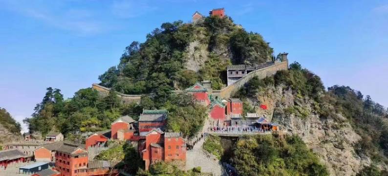 武当山原农厚道客栈图片