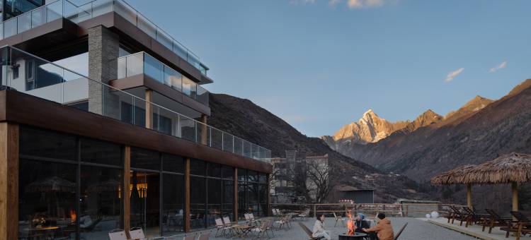 四姑娘山仰望星空·Vacilando度假庄园(长坪沟斯古拉神山店)图片