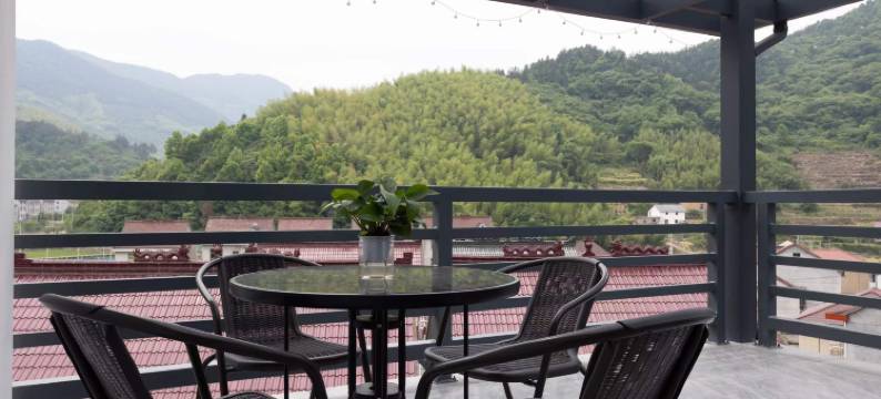 桐庐悠见民宿(虎啸峡漂流店)图片