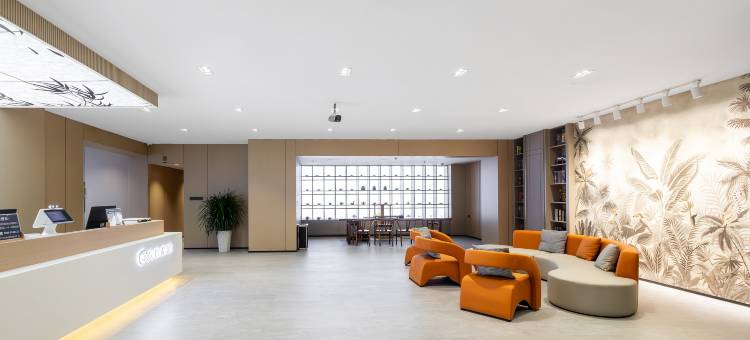 伊宁欢住酒店(六星街景区店)图片