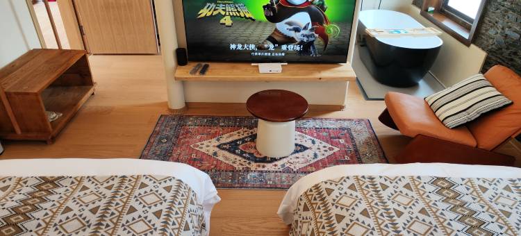 理塘格聂云端凡奢民宿图片
