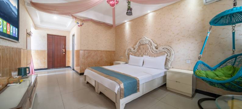 长锦时尚酒店(郑州火车站二七广场地铁站店)图片