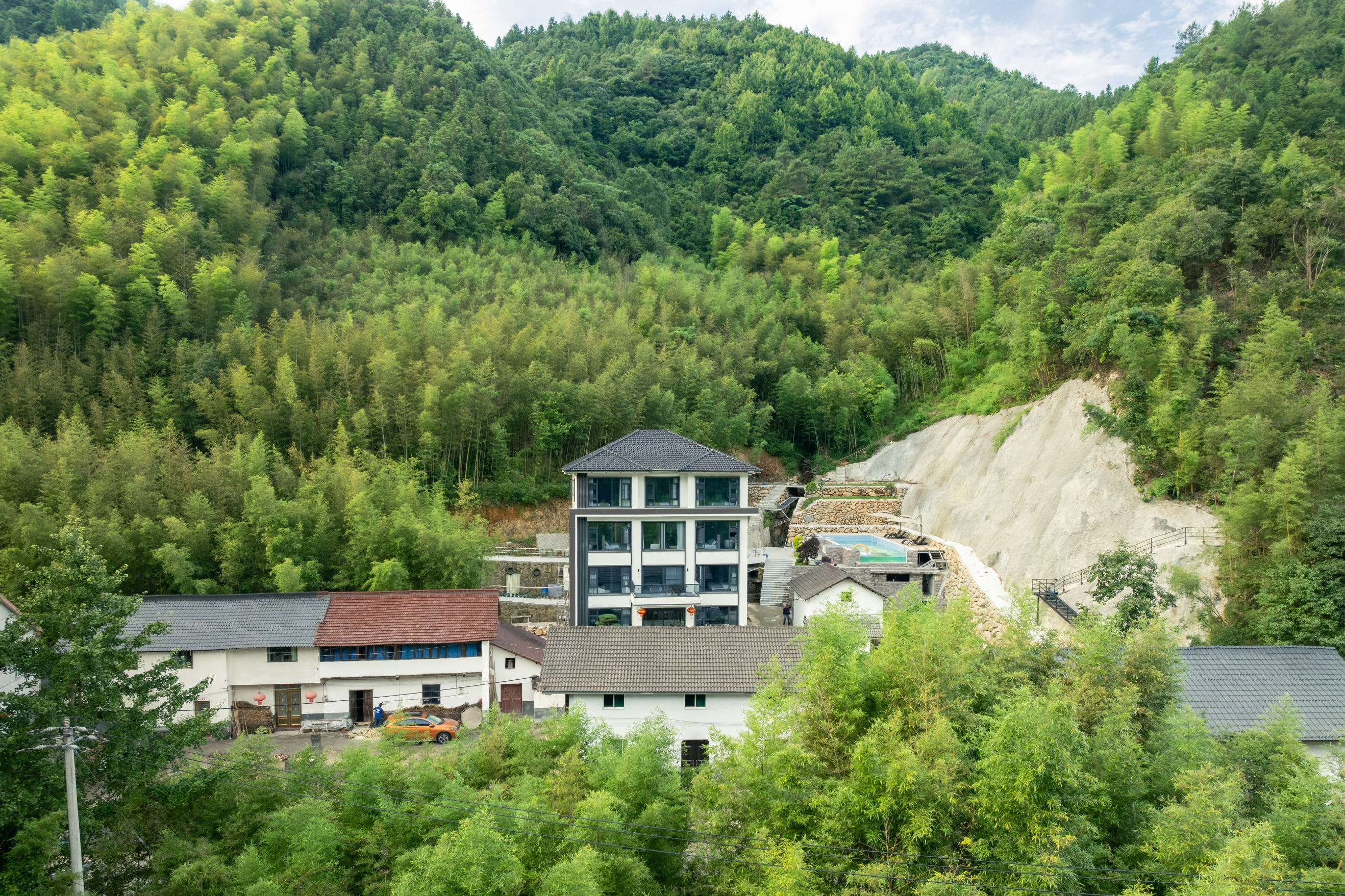 Tonglu Cold Spring Jingshe Mountain Spring B&B Over view