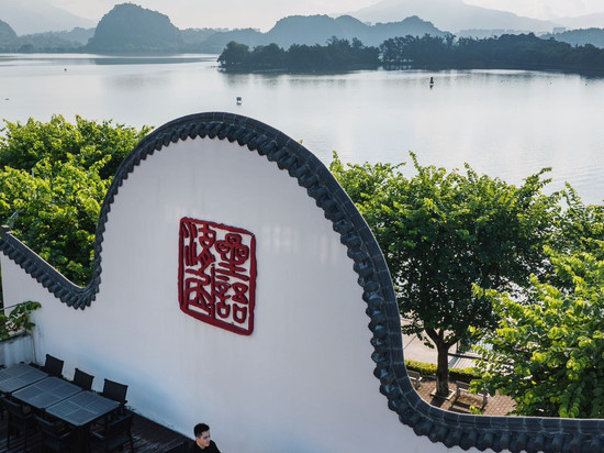 肇庆星语湖居酒店