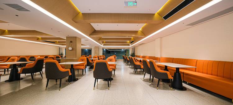 璞云国际酒店(泉州晋江国际机场阳光广场店)图片
