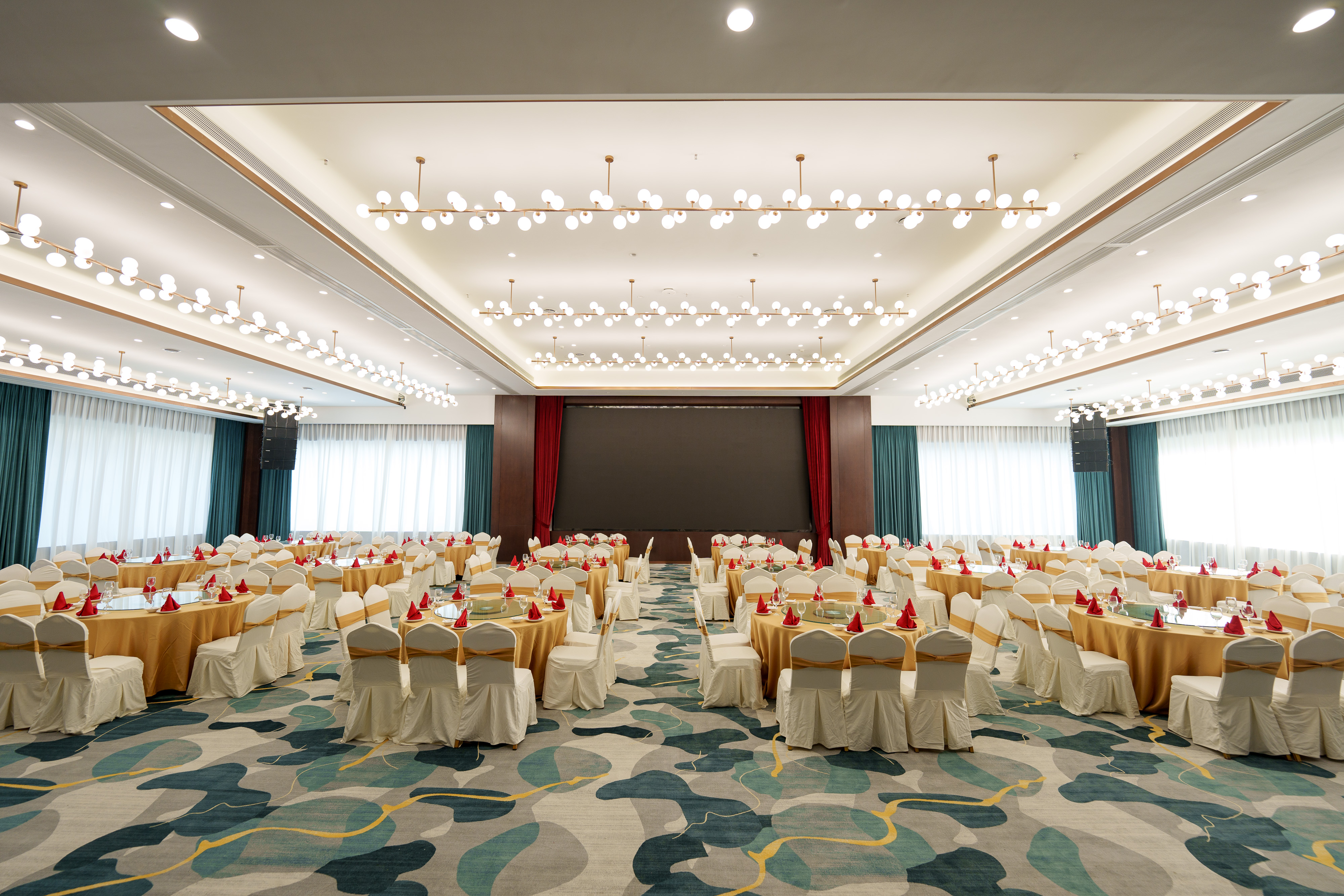 NANCHONG WANTAI HOTEL Over view