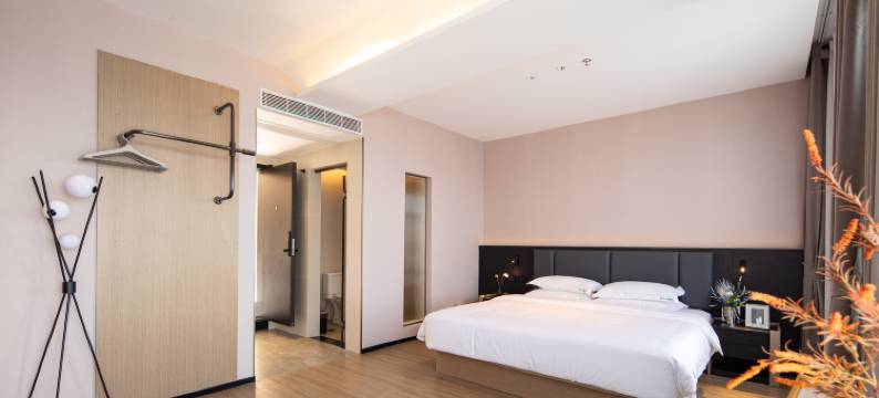 森仑S酒店(万宁高铁站店)图片