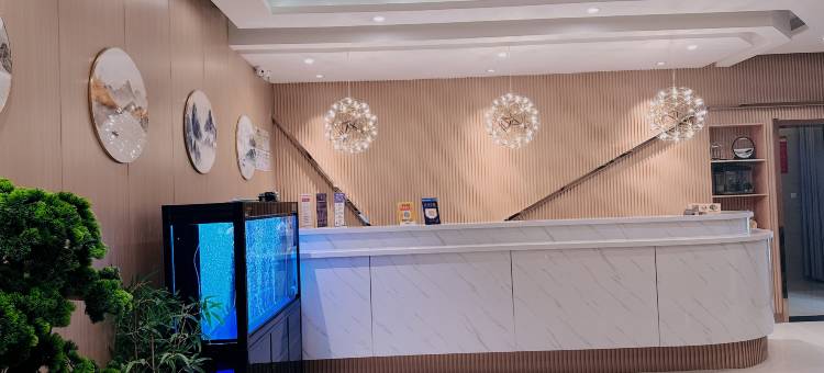 泽淞商务酒店(衡水火车站怡然城店)图片