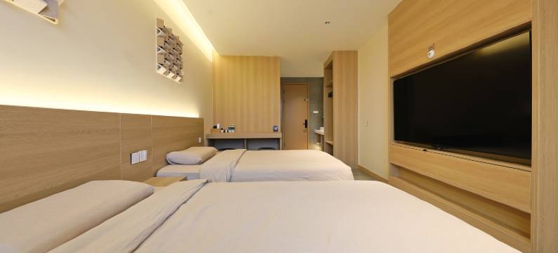 伴山·轻奢旅宿民宿(延吉万达广场延吉西站店)图片