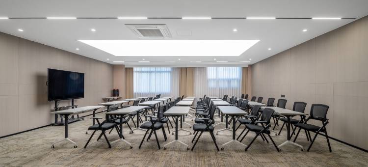 良益酒店(嵊州市吾悦广场店)图片