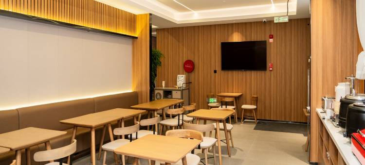 尚客优悦酒店(乌鲁木齐小西沟地铁站店)图片