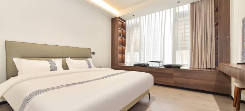 鸣茜·Mia美宿(凯里方圆荟购物中心店)图片